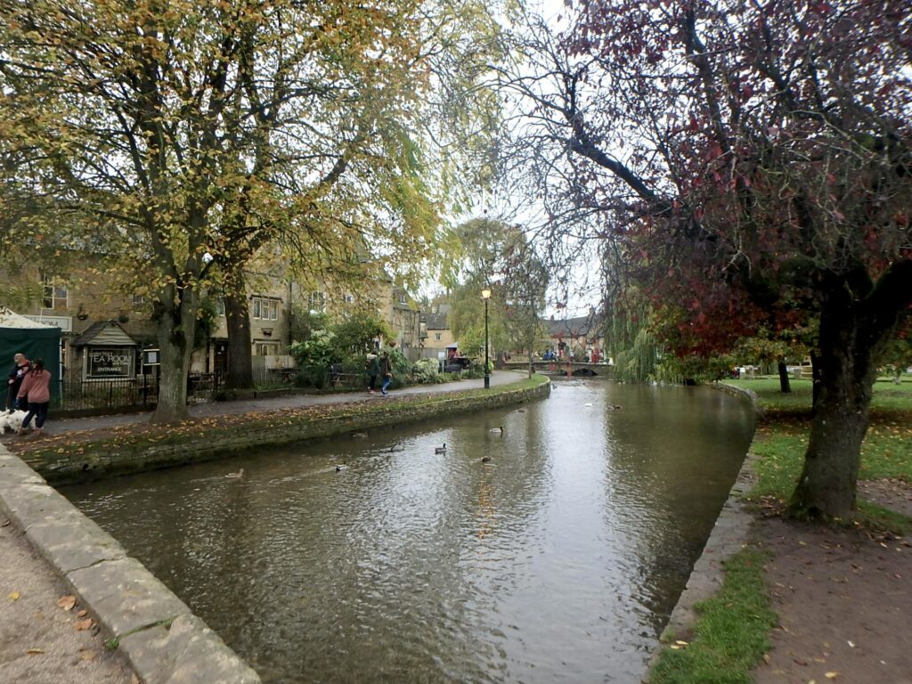 ボートンオンザウォーター